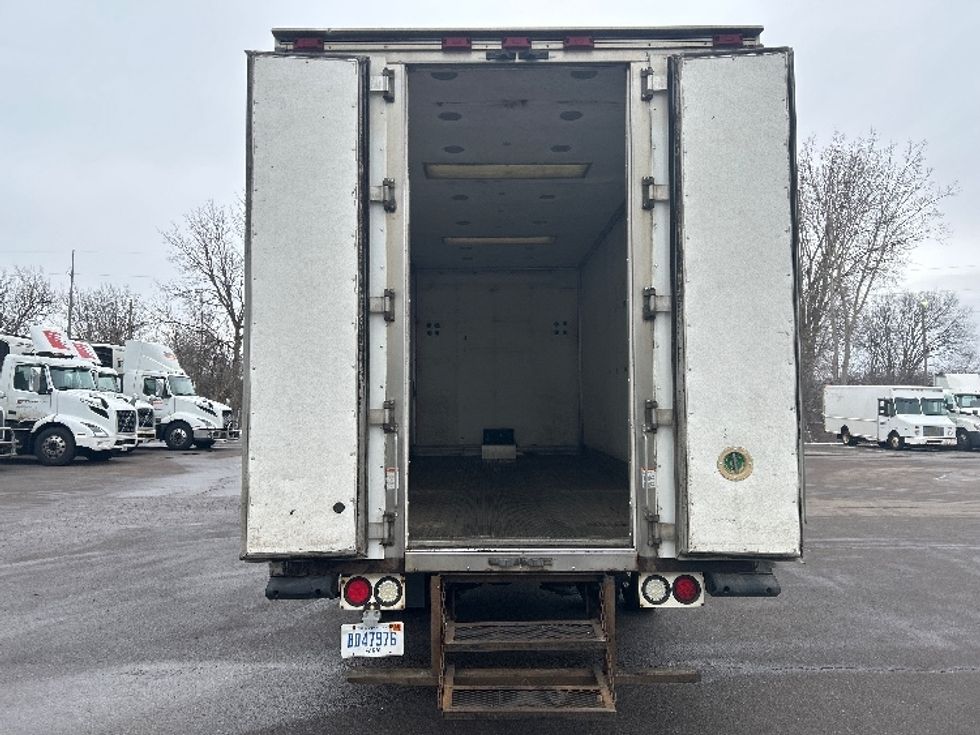 Medium Duty Box Truck-Light and Medium Duty Trucks-International-2020-MV607-Lansing-MI-278,900\n\t\tmiles-$ 23,250 - Image 8