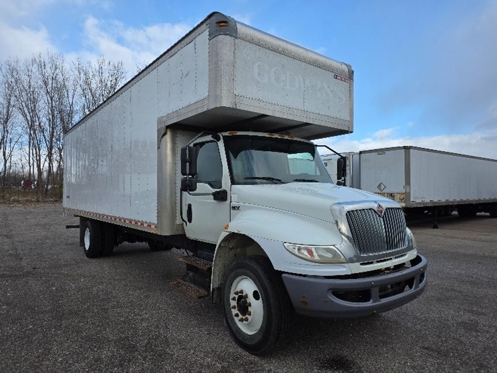 Medium Duty Box Truck-Light and Medium Duty Trucks-International-2020-MV607-Lansing-MI-308,510\n\t\tmiles-$ 30,000 - Image 1