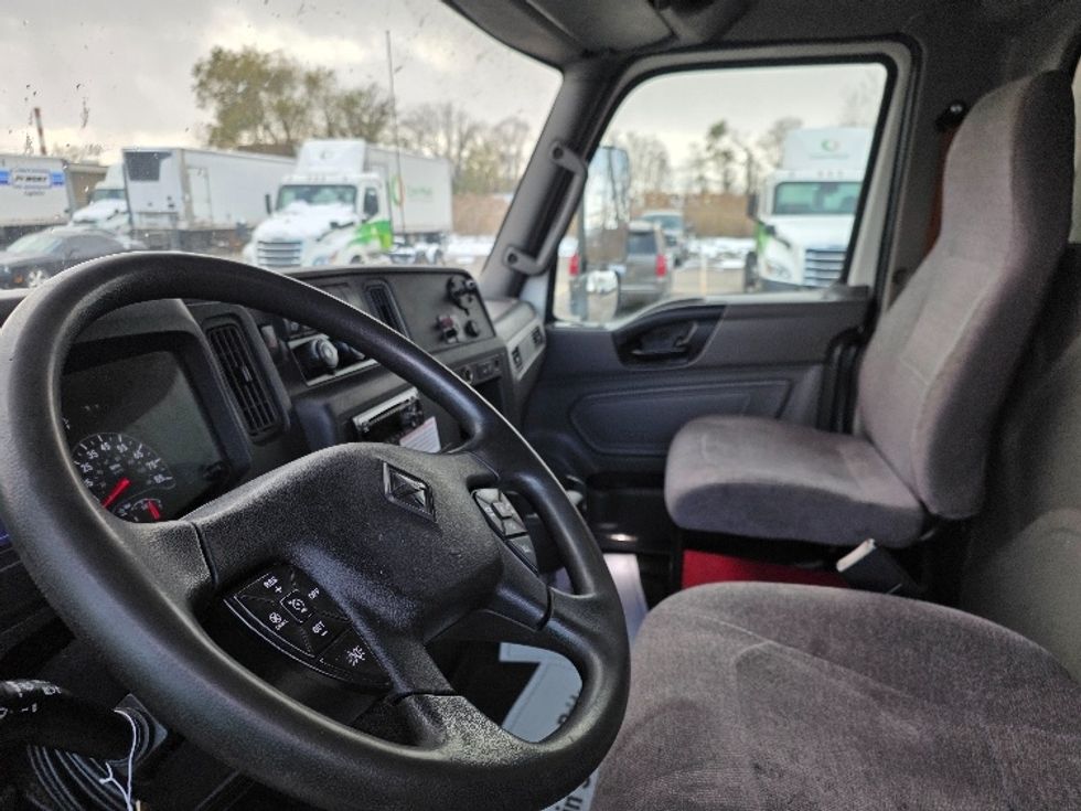 Medium Duty Box Truck-Light and Medium Duty Trucks-International-2020-MV607-Lansing-MI-308,510\n\t\tmiles-$ 30,000 - Image 16