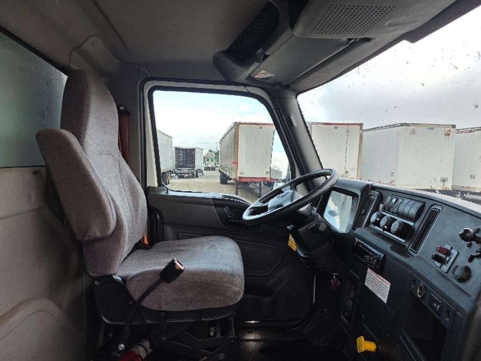 Medium Duty Box Truck-Light and Medium Duty Trucks-International-2020-MV607-Lansing-MI-308,510\n\t\tmiles-$ 30,000 - Image 19