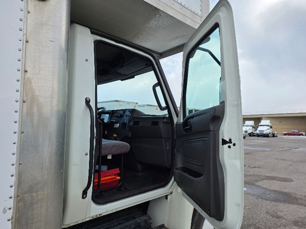 Medium Duty Box Truck-Light and Medium Duty Trucks-International-2020-MV607-Lansing-MI-308,510\n\t\tmiles-$ 30,000 - Image 21