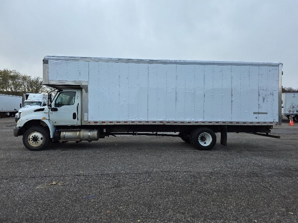 Medium Duty Box Truck-Light and Medium Duty Trucks-International-2020-MV607-Lansing-MI-308,510\n\t\tmiles-$ 30,000 - Image 4