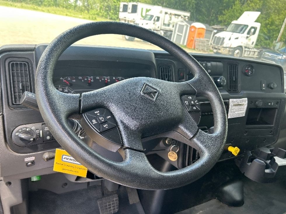 Medium Duty Box Truck-Light and Medium Duty Trucks-International-2020-MV607-Lansing-MI-31,018\n\t\tmiles-$ 62,250 - Image 17