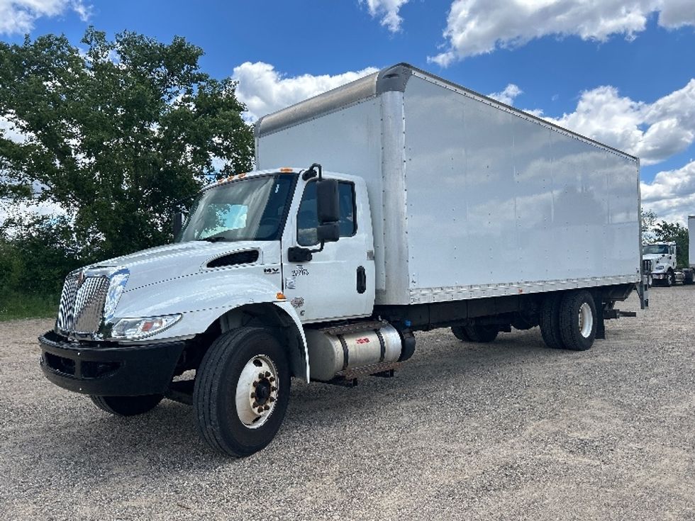 Medium Duty Box Truck-Light and Medium Duty Trucks-International-2020-MV607-Lansing-MI-31,018\n\t\tmiles-$ 62,250 - Image 3