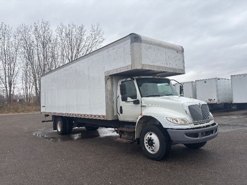 Medium Duty Box Truck-Light and Medium Duty Trucks-International-2020-MV607-Lansing-MI-313,324\n\t\tmiles-$ 29,250 - Image 1