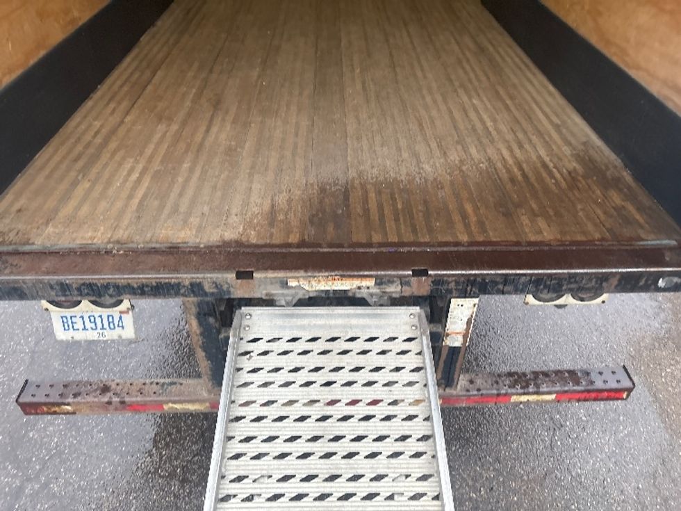 Medium Duty Box Truck-Light and Medium Duty Trucks-International-2020-MV607-Lansing-MI-313,324\n\t\tmiles-$ 29,250 - Image 10