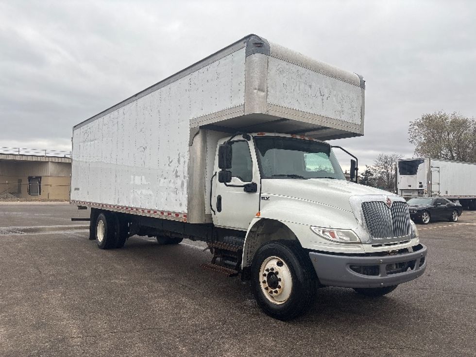 Medium Duty Box Truck-Light and Medium Duty Trucks-International-2020-MV607-Lansing-MI-337,803\n\t\tmiles-$ 25,500 - Image 1