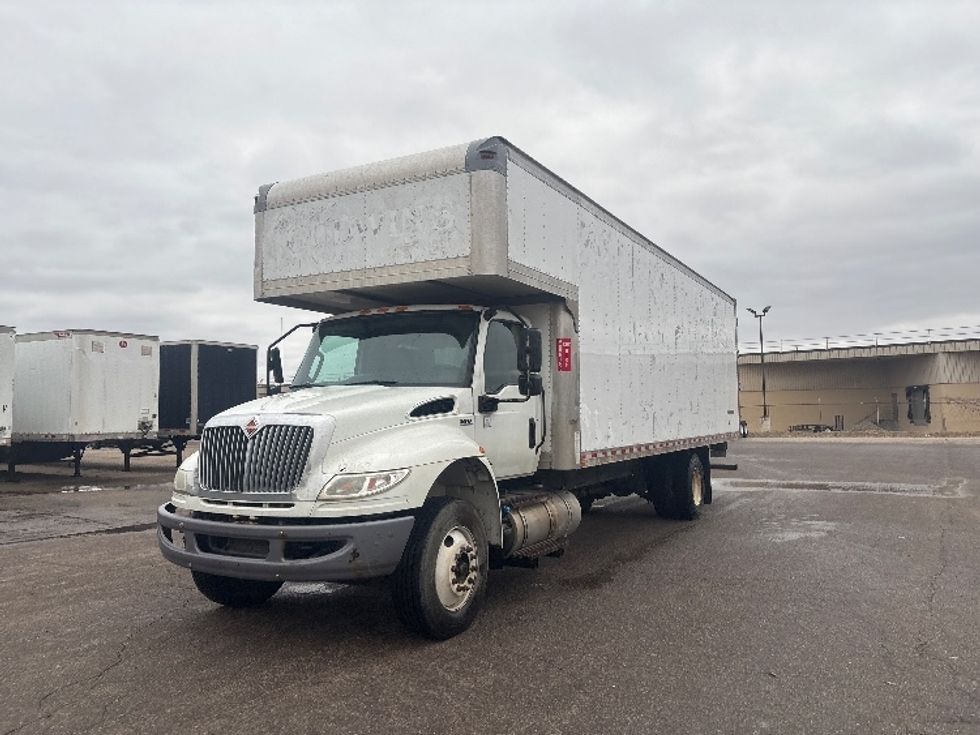Medium Duty Box Truck-Light and Medium Duty Trucks-International-2020-MV607-Lansing-MI-337,803\n\t\tmiles-$ 25,500 - Image 3
