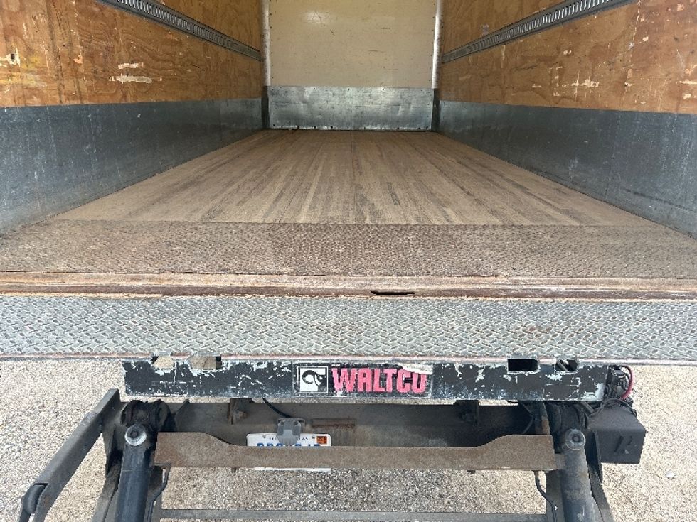 Medium Duty Box Truck-Light and Medium Duty Trucks-International-2020-MV607-Lansing-MI-98,000\n\t\tmiles-$ 48,750 - Image 10