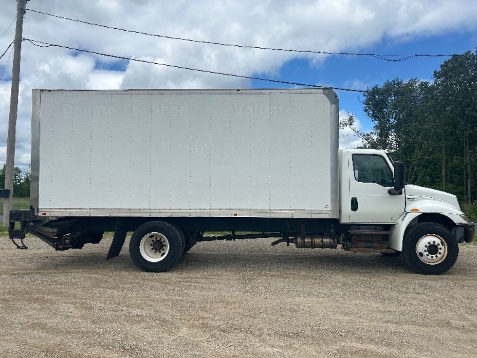 Medium Duty Box Truck-Light and Medium Duty Trucks-International-2020-MV607-Lansing-MI-98,000\n\t\tmiles-$ 48,750 - Image 15