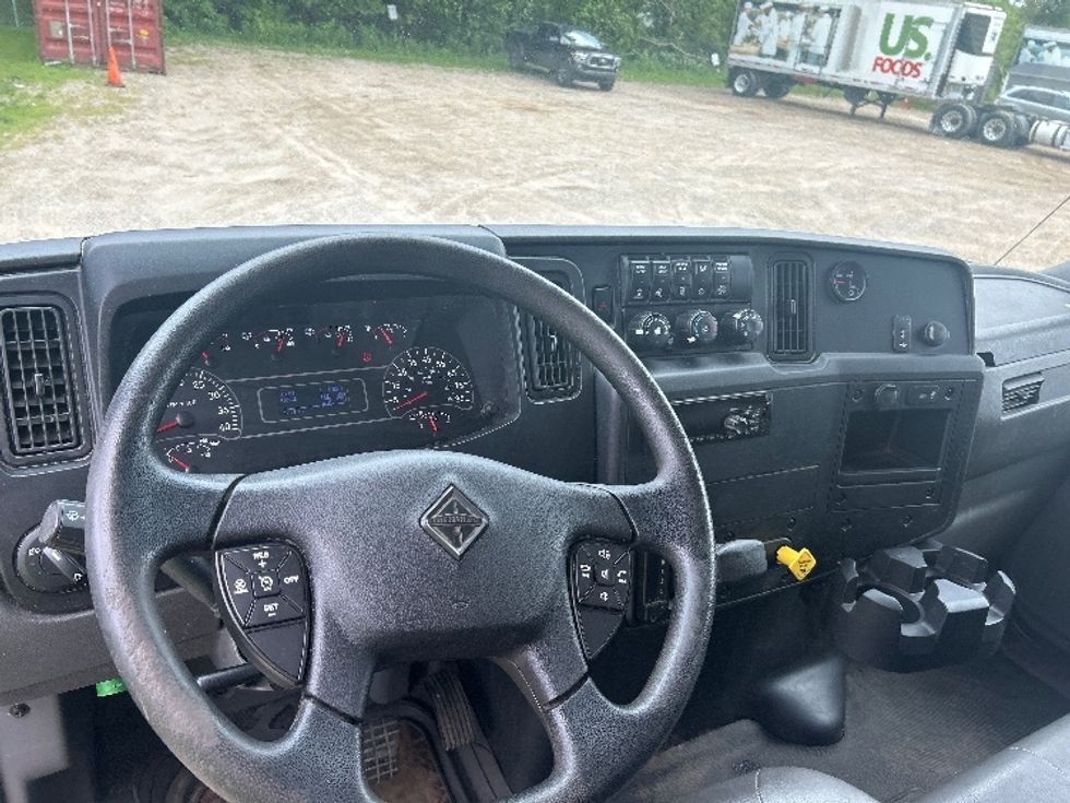 Medium Duty Box Truck-Light and Medium Duty Trucks-International-2020-MV607-Lansing-MI-98,000\n\t\tmiles-$ 48,750 - Image 18