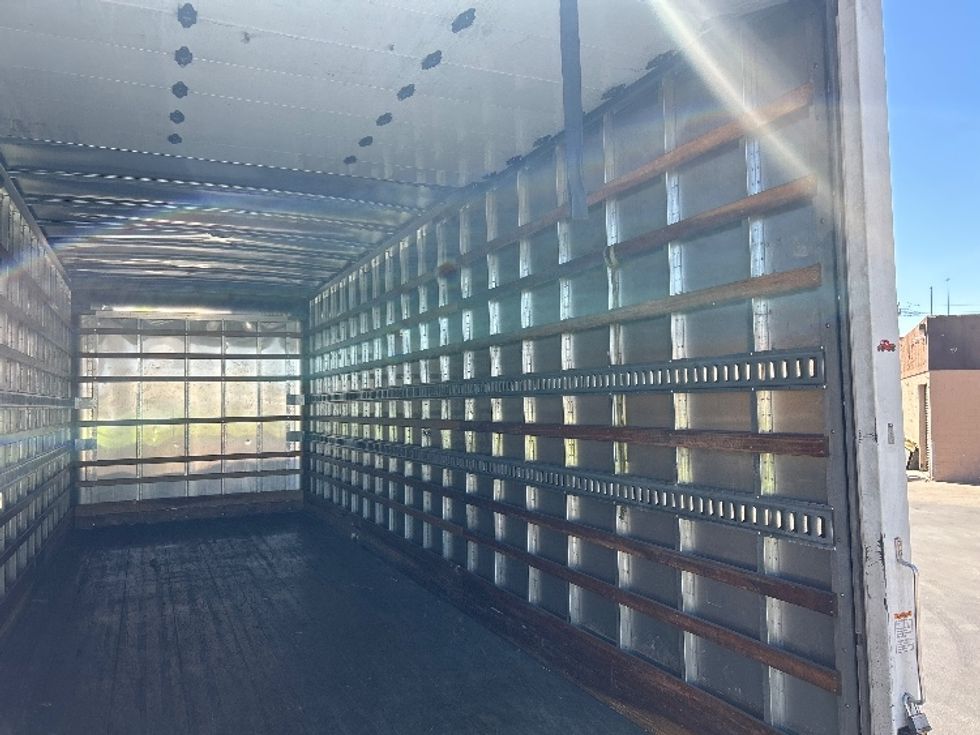 Medium Duty Box Truck-Light and Medium Duty Trucks-International-2020-MV607-Las Vegas-NV-123,103\n\t\tmiles-$ 51,750 - Image 12