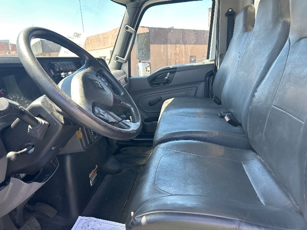 Medium Duty Box Truck-Light and Medium Duty Trucks-International-2020-MV607-Las Vegas-NV-123,103\n\t\tmiles-$ 51,750 - Image 17