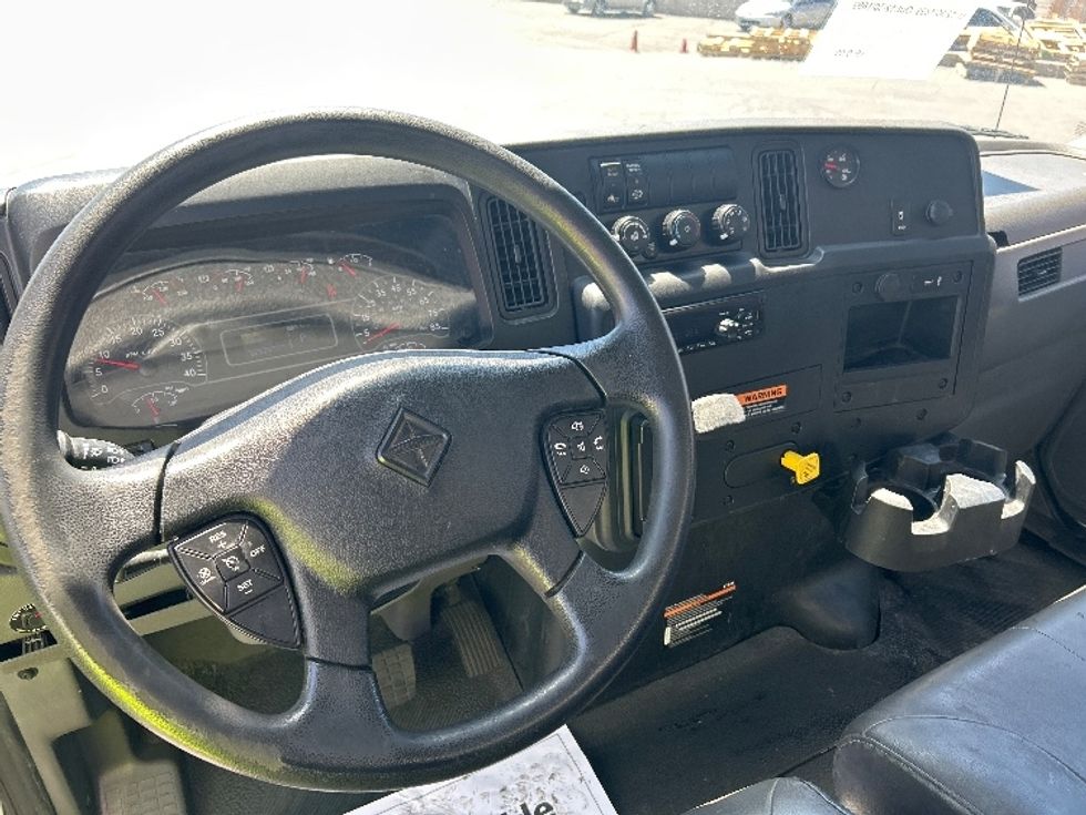 Medium Duty Box Truck-Light and Medium Duty Trucks-International-2020-MV607-Las Vegas-NV-123,103\n\t\tmiles-$ 51,750 - Image 18