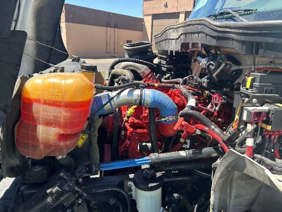 Medium Duty Box Truck-Light and Medium Duty Trucks-International-2020-MV607-Las Vegas-NV-123,103\n\t\tmiles-$ 51,750 - Image 24
