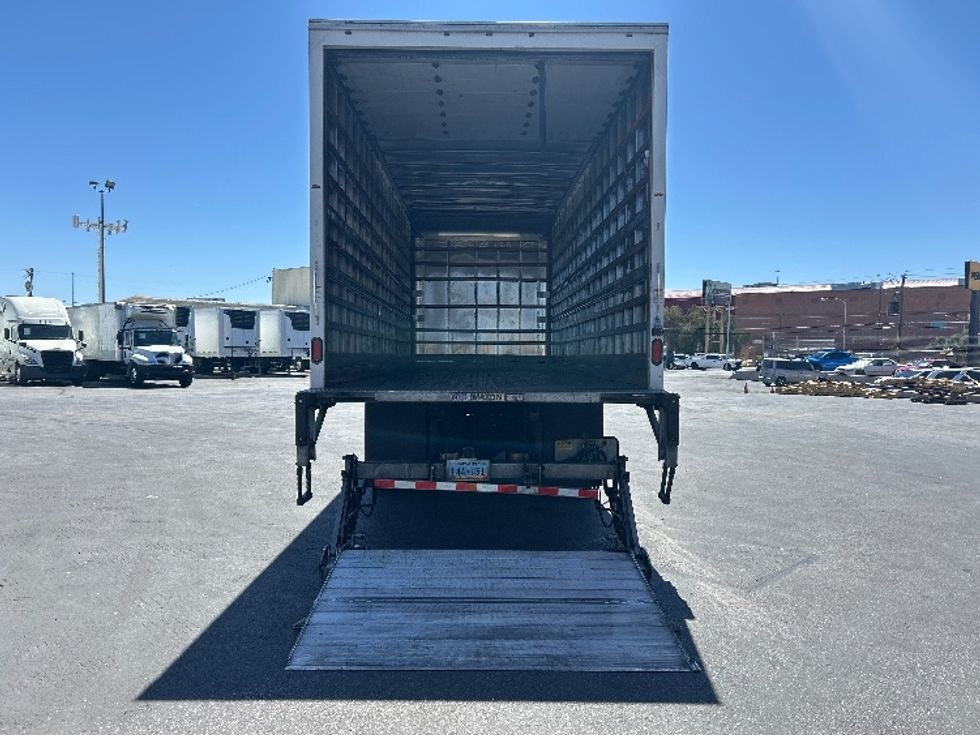 Medium Duty Box Truck-Light and Medium Duty Trucks-International-2020-MV607-Las Vegas-NV-123,103\n\t\tmiles-$ 51,750 - Image 9