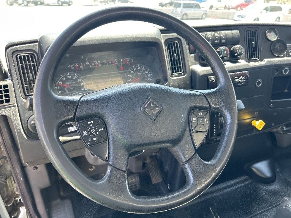Medium Duty Box Truck-Light and Medium Duty Trucks-International-2020-MV607-Las Vegas-NV-213,456\n\t\tmiles-$ 41,000 - Image 18