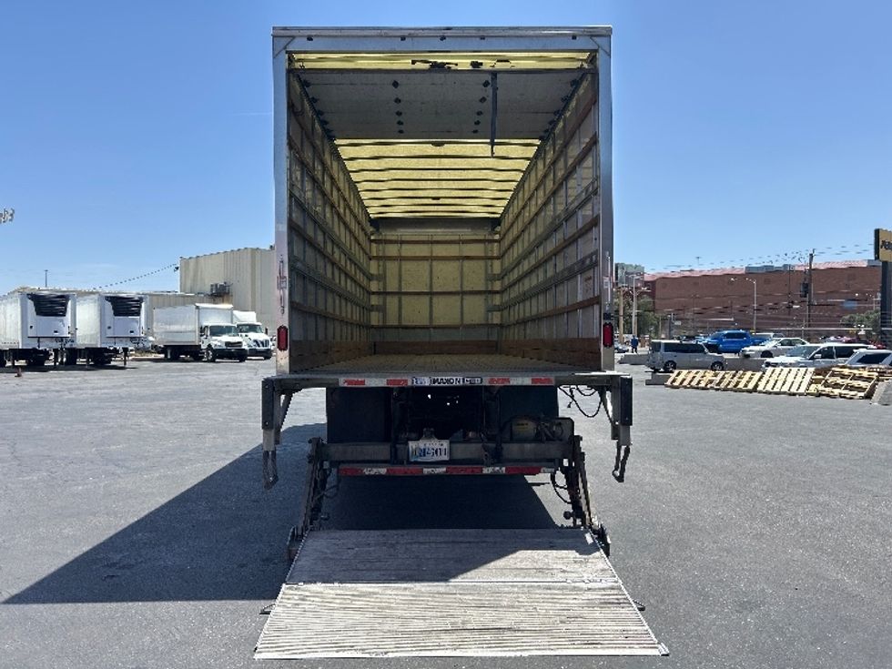 Medium Duty Box Truck-Light and Medium Duty Trucks-International-2020-MV607-Las Vegas-NV-213,456\n\t\tmiles-$ 41,000 - Image 9