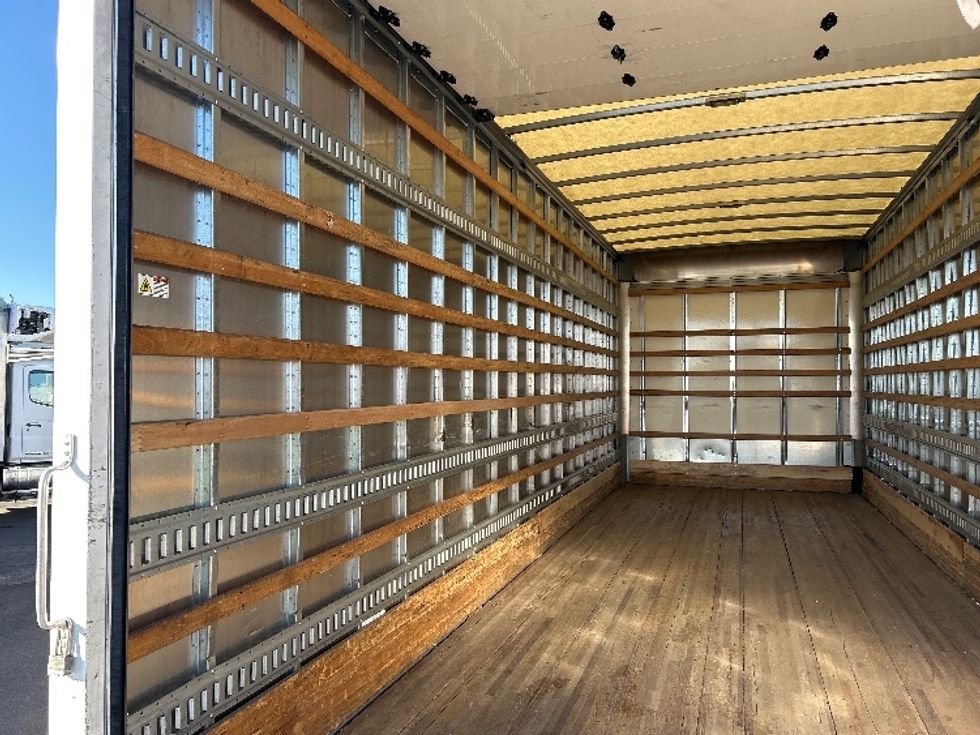 Medium Duty Box Truck-Light and Medium Duty Trucks-International-2020-MV607-Las Vegas-NV-48,630\n\t\tmiles-$ 74,500 - Image 11