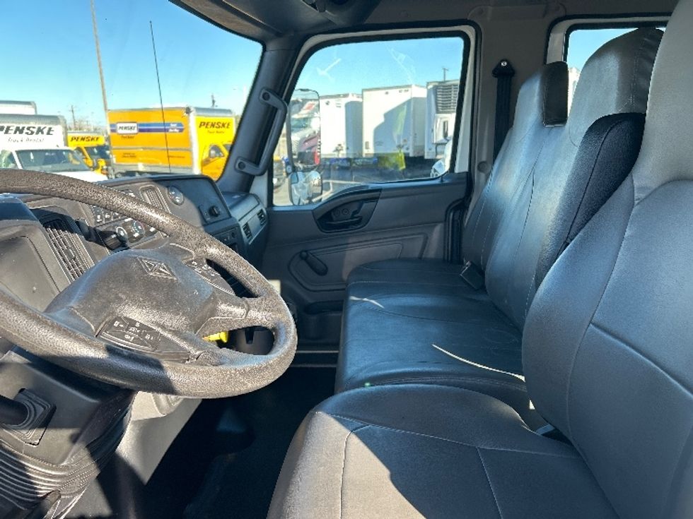 Medium Duty Box Truck-Light and Medium Duty Trucks-International-2020-MV607-Las Vegas-NV-48,630\n\t\tmiles-$ 74,500 - Image 19