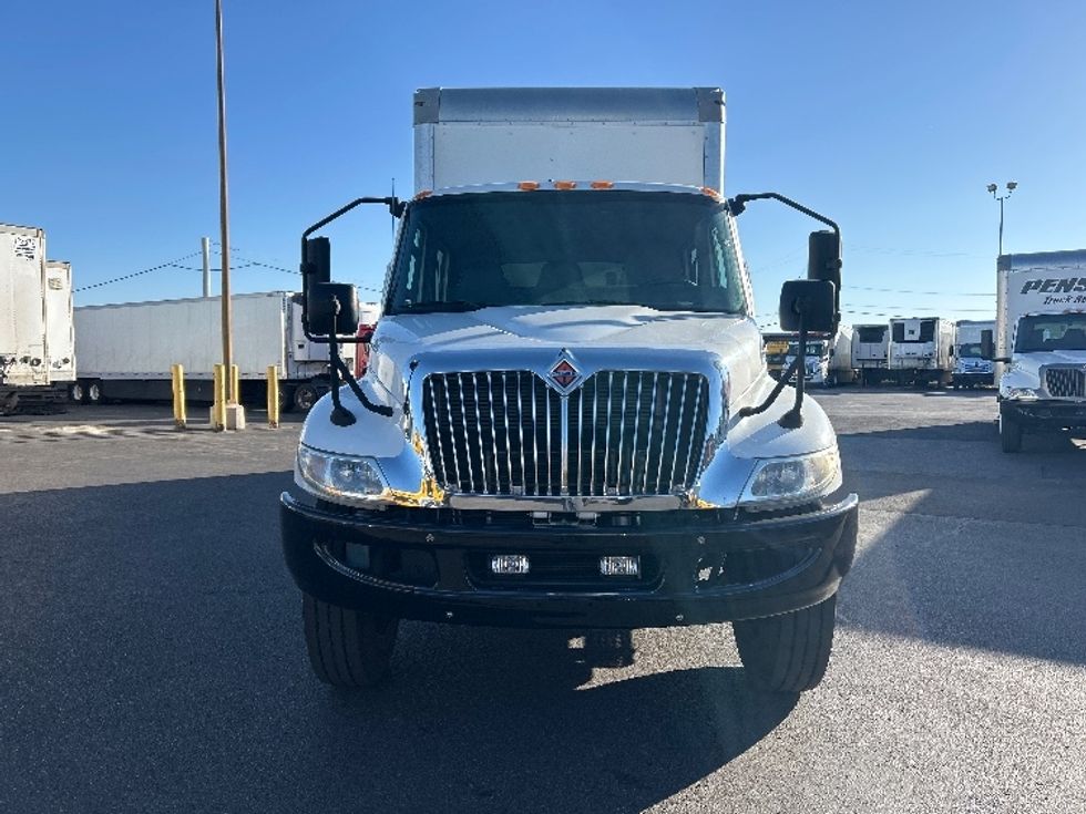 Medium Duty Box Truck-Light and Medium Duty Trucks-International-2020-MV607-Las Vegas-NV-48,630\n\t\tmiles-$ 74,500 - Image 2