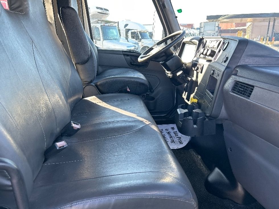 Medium Duty Box Truck-Light and Medium Duty Trucks-International-2020-MV607-Las Vegas-NV-48,630\n\t\tmiles-$ 74,500 - Image 22