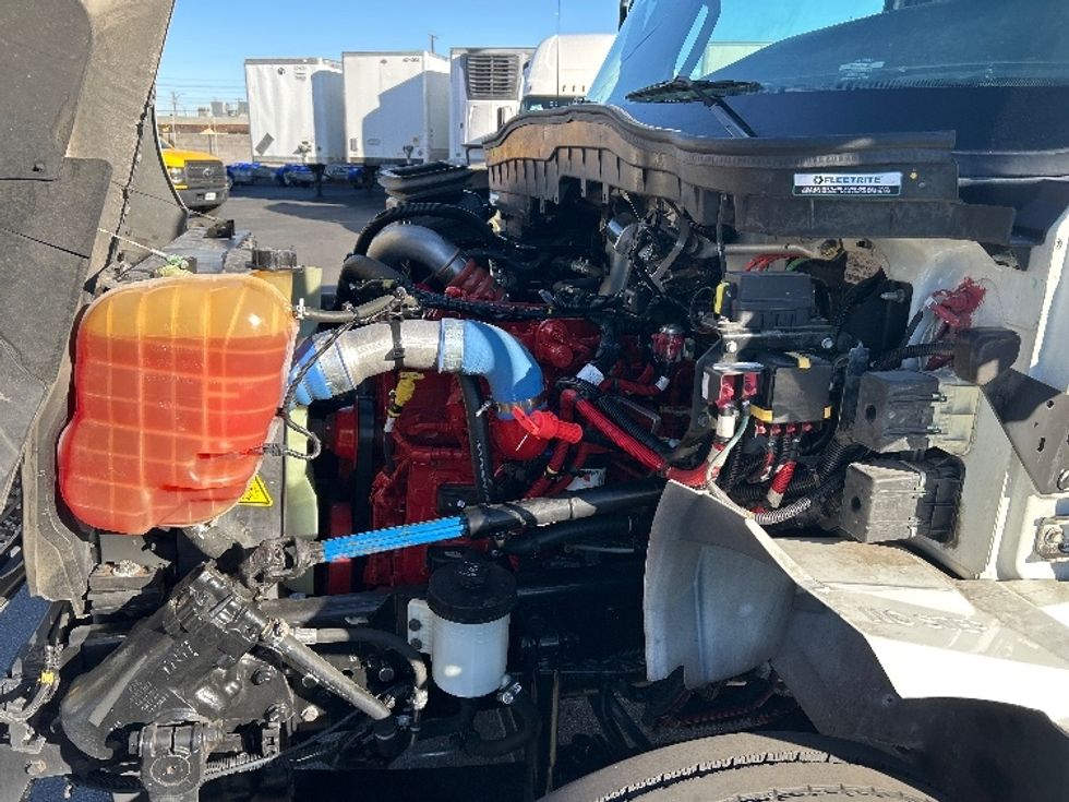 Medium Duty Box Truck-Light and Medium Duty Trucks-International-2020-MV607-Las Vegas-NV-48,630\n\t\tmiles-$ 74,500 - Image 24