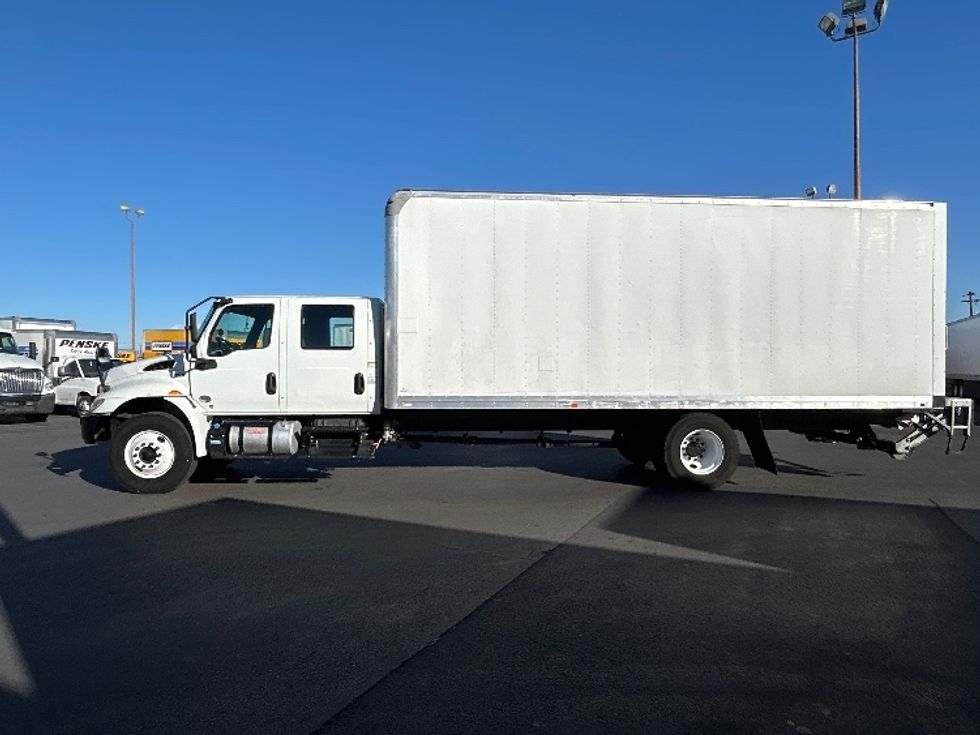 Medium Duty Box Truck-Light and Medium Duty Trucks-International-2020-MV607-Las Vegas-NV-48,630\n\t\tmiles-$ 74,500 - Image 4