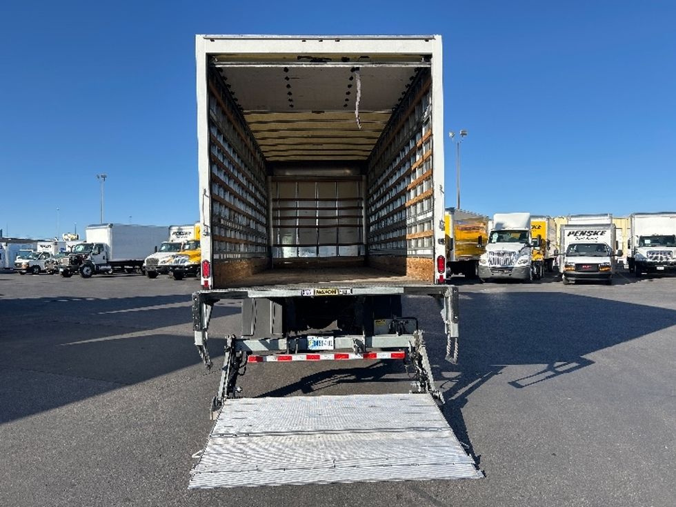 Medium Duty Box Truck-Light and Medium Duty Trucks-International-2020-MV607-Las Vegas-NV-48,630\n\t\tmiles-$ 74,500 - Image 9