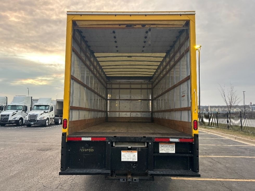 Medium Duty Box Truck-Light and Medium Duty Trucks-International-2020-MV607-Lenexa-KS-175,346\n\t\tmiles-$ 32,500 - Image 9