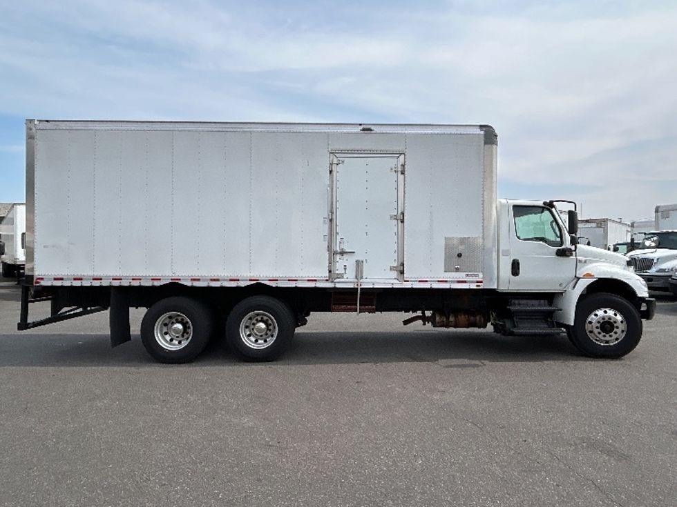 Medium Duty Box Truck-Light and Medium Duty Trucks-International-2020-MV607-Linden-NJ-123,130\n\t\tmiles-$ 64,500 - Image 15