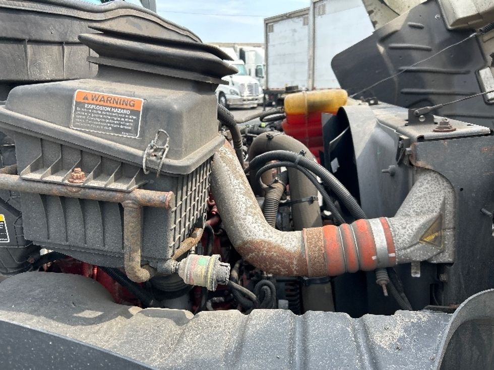 Medium Duty Box Truck-Light and Medium Duty Trucks-International-2020-MV607-Linden-NJ-123,130\n\t\tmiles-$ 64,500 - Image 22