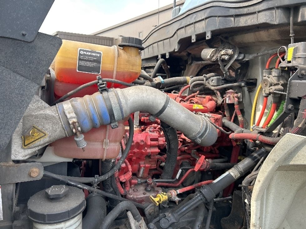 Medium Duty Box Truck-Light and Medium Duty Trucks-International-2020-MV607-Linden-NJ-123,130\n\t\tmiles-$ 64,500 - Image 23