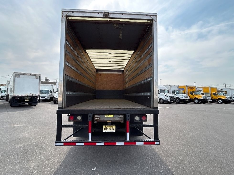 Medium Duty Box Truck-Light and Medium Duty Trucks-International-2020-MV607-Linden-NJ-123,130\n\t\tmiles-$ 64,500 - Image 8