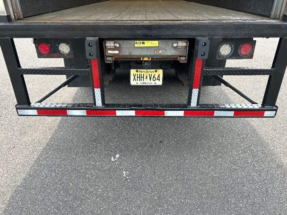Medium Duty Box Truck-Light and Medium Duty Trucks-International-2020-MV607-Linden-NJ-123,130\n\t\tmiles-$ 64,500 - Image 9