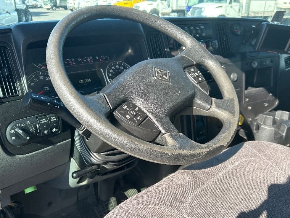 Medium Duty Box Truck-Light and Medium Duty Trucks-International-2020-MV607-Linden-NJ-155,720\n\t\tmiles-$ 60,750 - Image 17