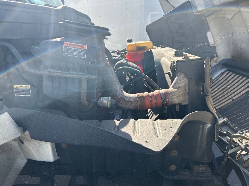 Medium Duty Box Truck-Light and Medium Duty Trucks-International-2020-MV607-Linden-NJ-155,720\n\t\tmiles-$ 60,750 - Image 23