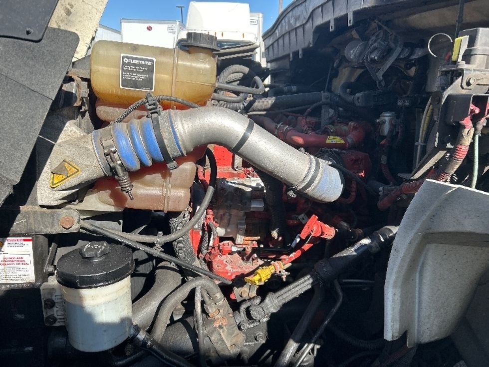 Medium Duty Box Truck-Light and Medium Duty Trucks-International-2020-MV607-Linden-NJ-155,720\n\t\tmiles-$ 60,750 - Image 24