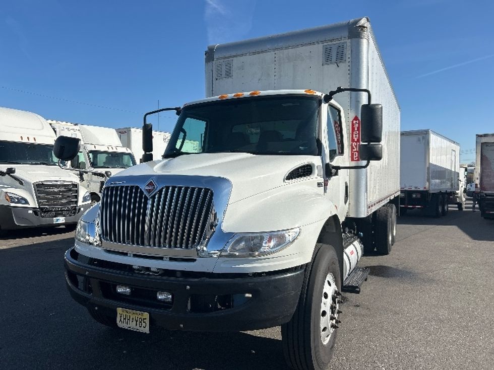 Medium Duty Box Truck-Light and Medium Duty Trucks-International-2020-MV607-Linden-NJ-155,720\n\t\tmiles-$ 60,750 - Image 3