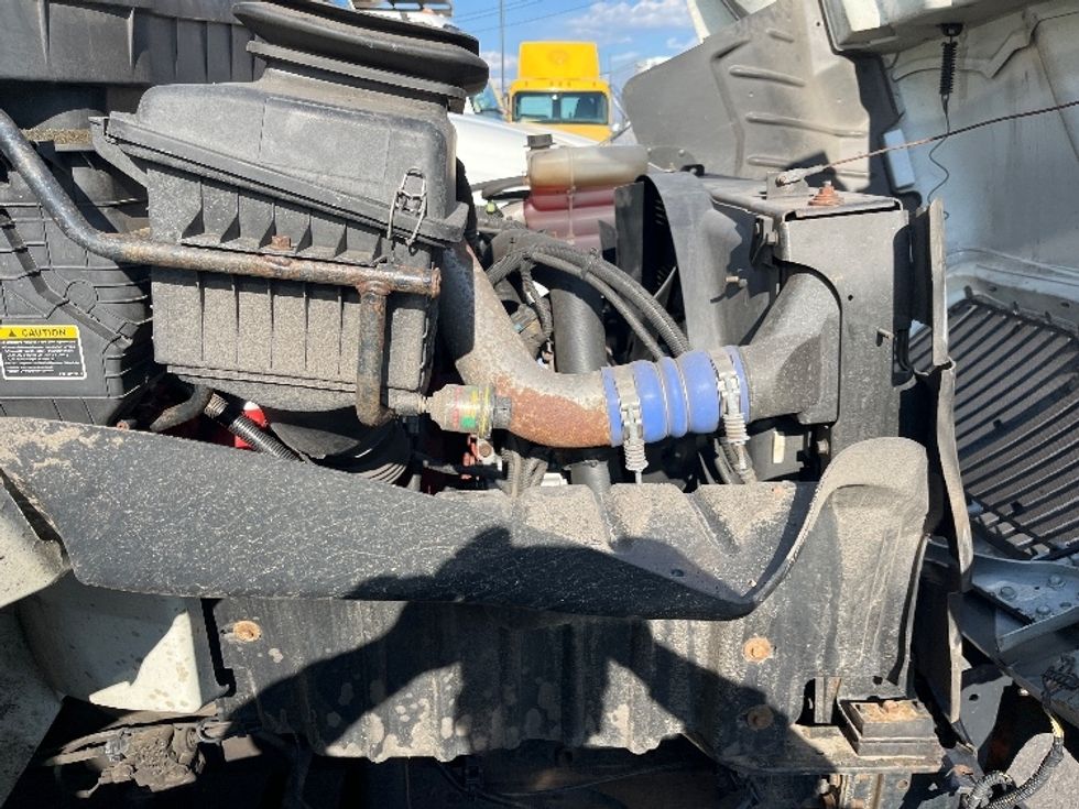 Medium Duty Box Truck-Light and Medium Duty Trucks-International-2020-MV607-Linden-NJ-155,898\n\t\tmiles-$ 60,750 - Image 22