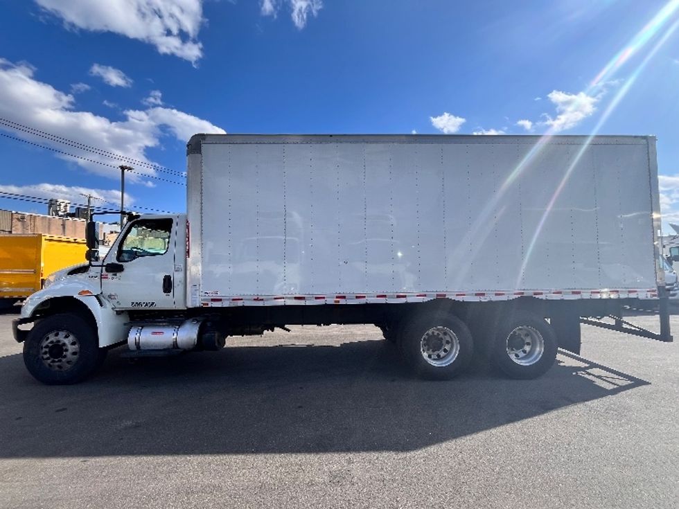 Medium Duty Box Truck-Light and Medium Duty Trucks-International-2020-MV607-Linden-NJ-155,898\n\t\tmiles-$ 60,750 - Image 4