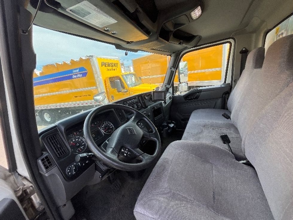 Medium Duty Box Truck-Light and Medium Duty Trucks-International-2020-MV607-Linden-NJ-165,964\n\t\tmiles-$ 58,500 - Image 16