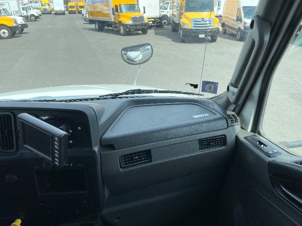 Medium Duty Box Truck-Light and Medium Duty Trucks-International-2020-MV607-Linden-NJ-165,964\n\t\tmiles-$ 58,500 - Image 20