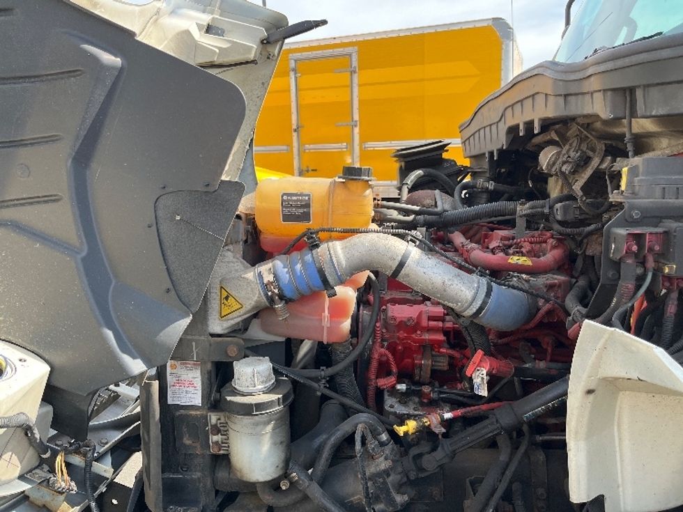 Medium Duty Box Truck-Light and Medium Duty Trucks-International-2020-MV607-Linden-NJ-165,964\n\t\tmiles-$ 58,500 - Image 23