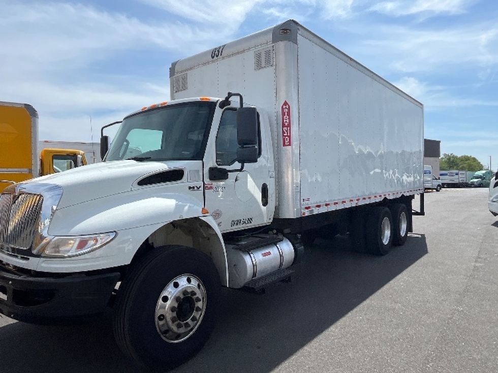 Medium Duty Box Truck-Light and Medium Duty Trucks-International-2020-MV607-Linden-NJ-165,964\n\t\tmiles-$ 58,500 - Image 3