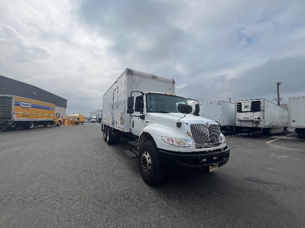 Medium Duty Box Truck-Light and Medium Duty Trucks-International-2020-MV607-Linden-NJ-166,120\n\t\tmiles-$ 58,250 - Image 1