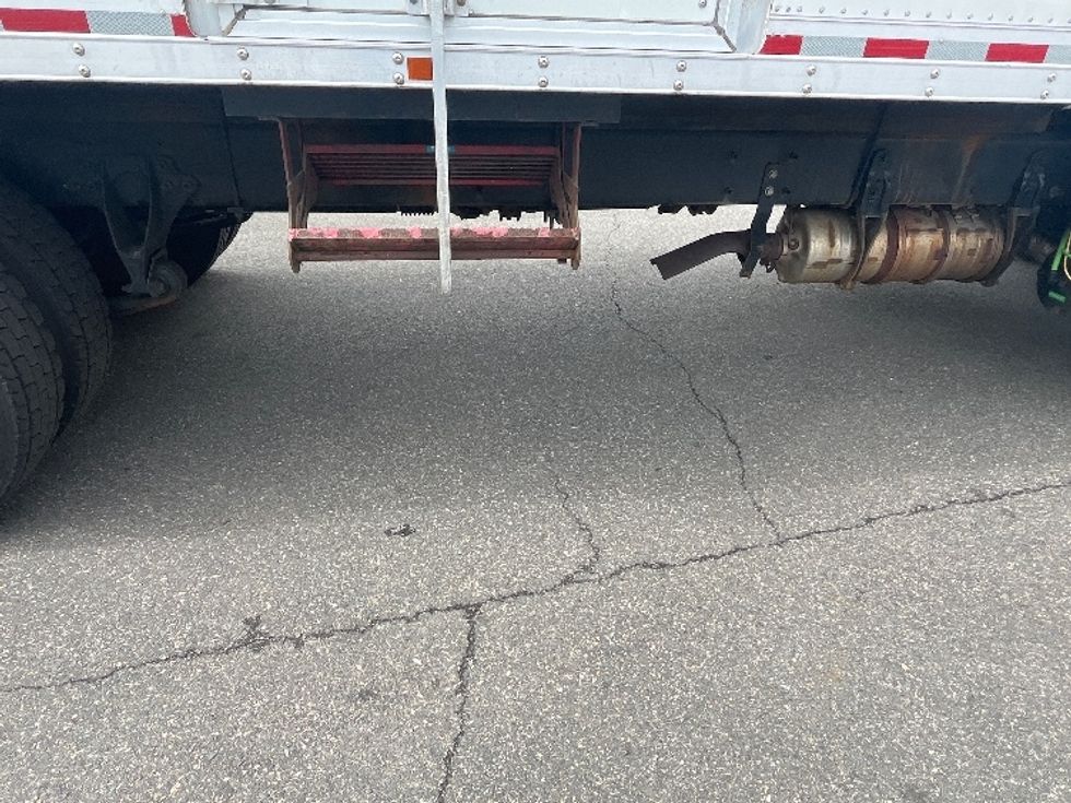 Medium Duty Box Truck-Light and Medium Duty Trucks-International-2020-MV607-Linden-NJ-166,120\n\t\tmiles-$ 58,250 - Image 13