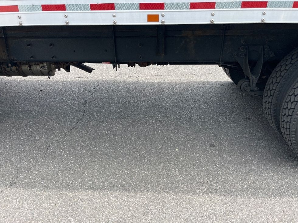 Medium Duty Box Truck-Light and Medium Duty Trucks-International-2020-MV607-Linden-NJ-166,120\n\t\tmiles-$ 58,250 - Image 5