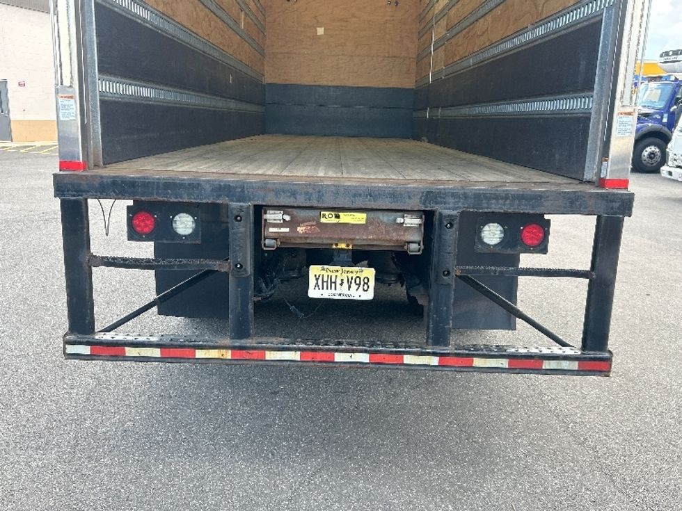 Medium Duty Box Truck-Light and Medium Duty Trucks-International-2020-MV607-Linden-NJ-172,271\n\t\tmiles-$ 57,500 - Image 9