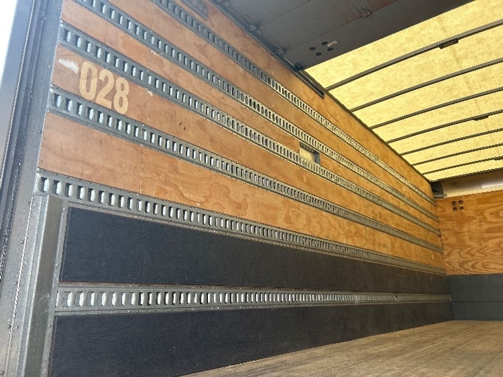 Medium Duty Box Truck-Light and Medium Duty Trucks-International-2020-MV607-Linden-NJ-177,167\n\t\tmiles-$ 56,500 - Image 11